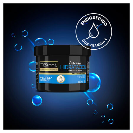 Mascarilla capilar hidratante Tresemmé 440ml cabellos secos o dañados