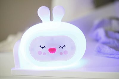 Muñeco silicona con luz Gio Sleepy Bunny
