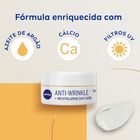 Crema facial D&iacute;a Nivea 50 ml Antiarrugas Revitalizante Fp15 +55