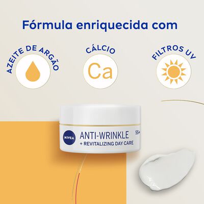 Crema facial D&iacute;a Nivea 50 ml Antiarrugas Revitalizante Fp15 +55