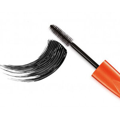 M&aacute;scara de pesta&ntilde;as Rimmel Scandalous volume negro 001