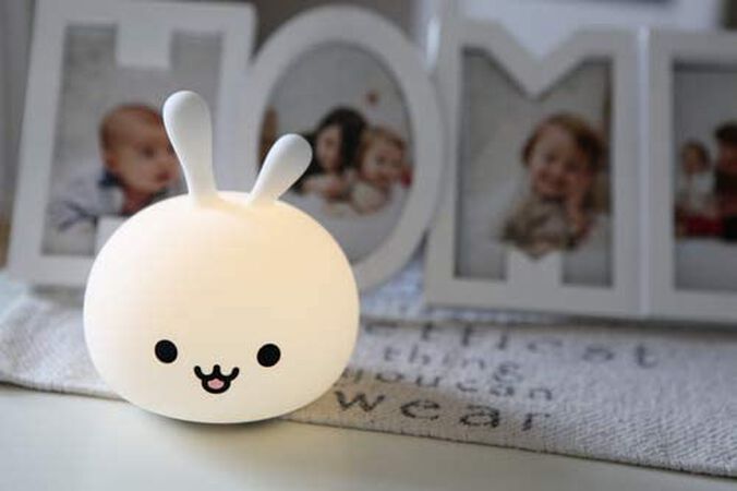 Muñeco silicona con luz Gio Bunny