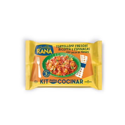 Pasta fresca rellena de ricotta con salsa tomate Rana 440g