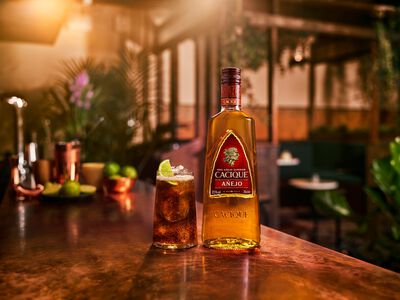 Ron añejo Cacique 70cl