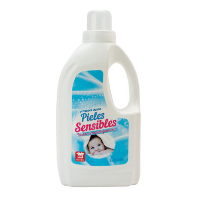Detergente líquido Lanta 66 lavados piel sensible