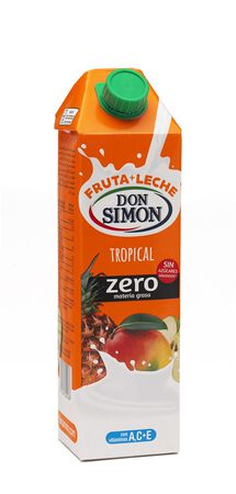 Fruta con leche sin azúcar añadido tropical Don Simon 1l