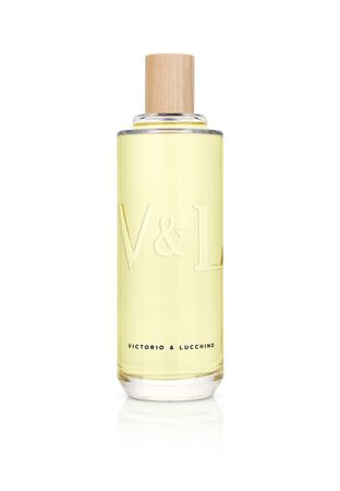 Agua de colonia aguas esenciales Victorio&Lucchino 250ml pura vida