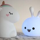 Muñeco silicona con luz Gio Bunny