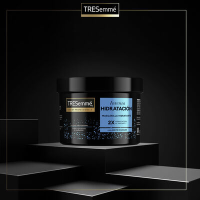 Mascarilla capilar hidratante Tresemmé 440ml cabellos secos o dañados