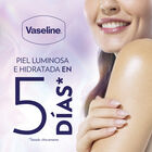 S&eacute;rum corporal Radiance Vaseline 200ml