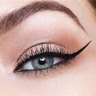 Delineador de ojos Maybelline hyper precise matte