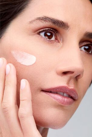 Crema de d&iacute;a FP50 Cellular Luminous 630 Antimanchas 40 ml