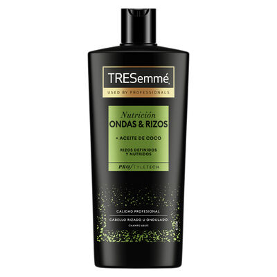 Champú Nutrición ondas & rizos TRESemmé  con aceite de coco 685ml 