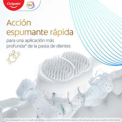 Cepillo dental Colgate espuma limpiadora suave