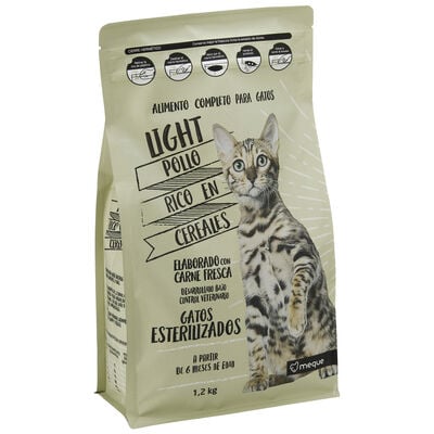 Alimento completo para gato Meque esterilizado pollo cereal 1,2kg
