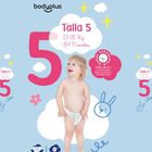 Pa&ntilde;al bodyplus con 84 unid talla 5 de 13 a 18 kg
