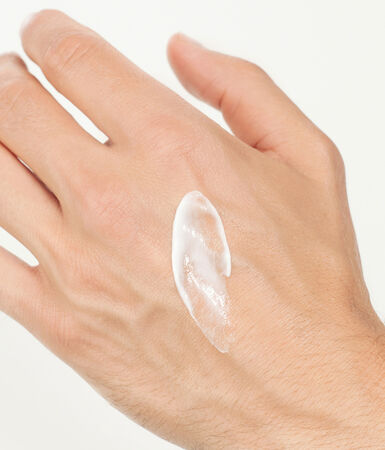 Crema corporal Nivea men lata 150ml