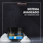 Mascarilla capilar hidratante Tresemmé 440ml cabellos secos o dañados