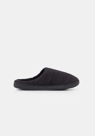 Zapatilla Abierta Negra Achuchonas T-39-40