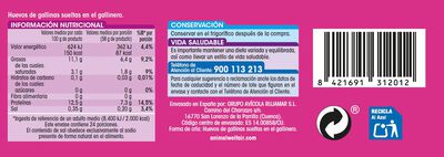 Huevos de gallinas sueltas en el gallinero Alipende 24u "clase m"