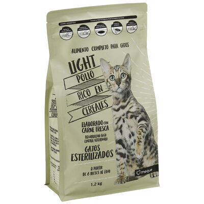 Alimento completo para gato Meque esterilizado pollo cereal 1,2kg