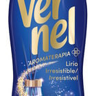 Suavizante con aroma lirio irresistible Vernel 55 lavados