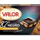 Chocolate negro Valor 250g 82% de cacao con almendras
