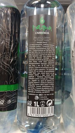 Agua con gas Magma Cabreiroa 1L