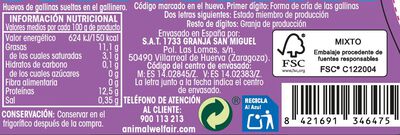 Huevos de gallinas sueltas en el gallinero Alipende 6u "clase l"